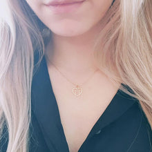Load image into Gallery viewer, Cutiepie Minimalist Cat Necklace - Cleus